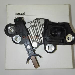 Регулятор напряжения (генератор BOSCH) Bosch (Германия), для Рено Дастер
